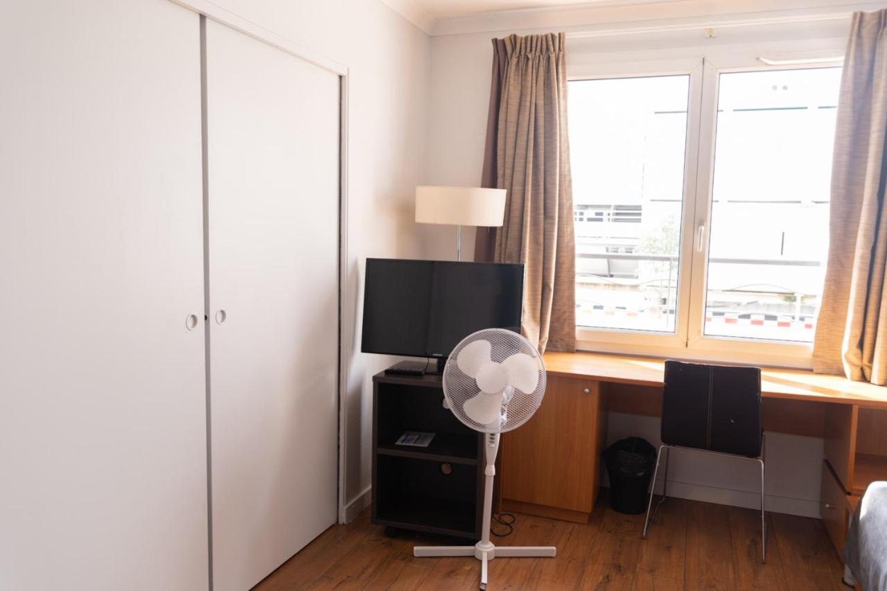 Confortable Apartment Near Porte De Versailles Issy-les-Moulineaux Luaran gambar